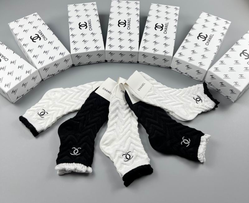 Chanel socks 42